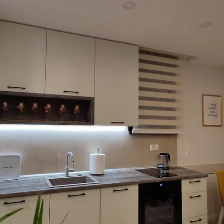 Gold Apartment